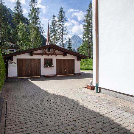 Apartamento Haus Hrabovsky Längenfeld Exterior foto